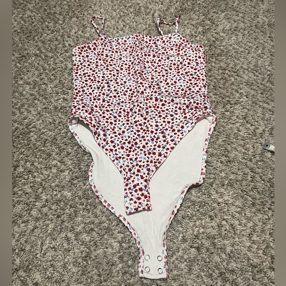 Old Navy White and Red Floral Bodysuit